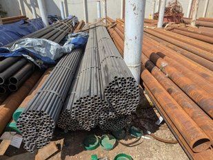 Труба бесшовная 40х10 ст 20. 859 фото